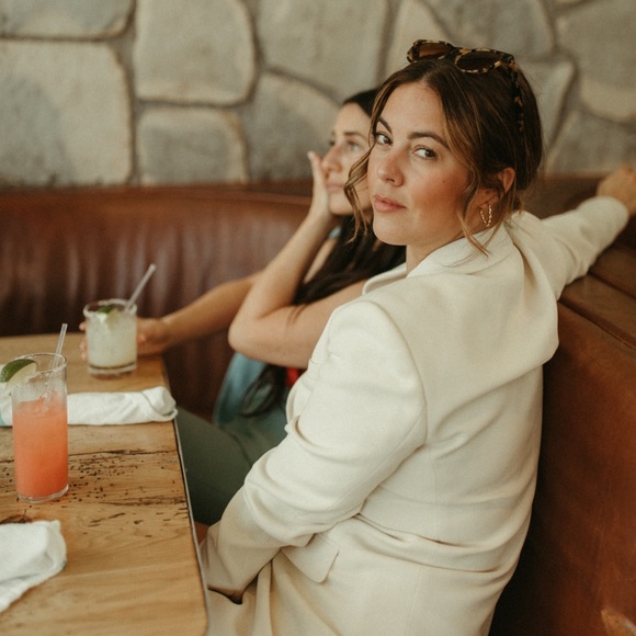 Meet your Posher, Jordan - Picture 3 of 12